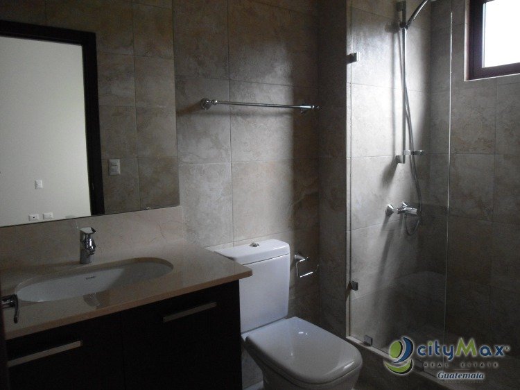 Apartamento en renta en primer nivel zona 14 Guatemala - Miniatura 15
