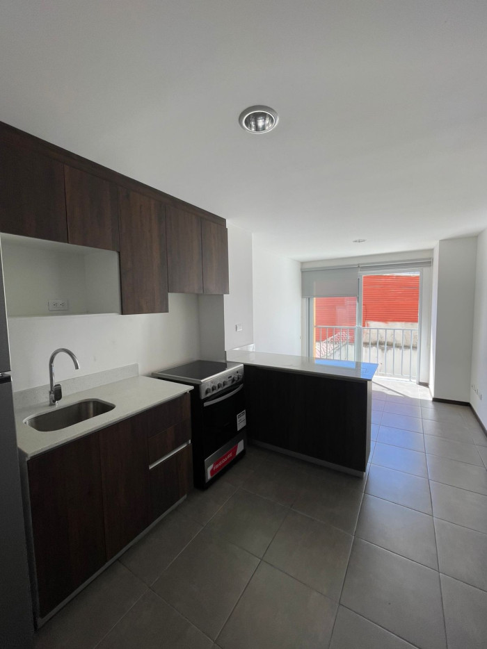 Apartamento en Venta en Zona 3, Ciudad de Guatemala - Image 2