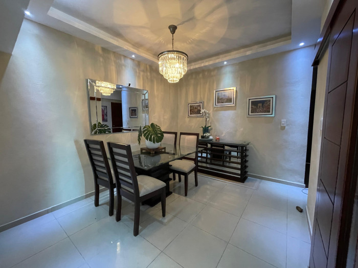 Apartamento Amueblado en Renta, en Evaristo Morales - 6