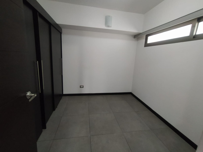 Plus Real Estate renta apartamento en zona 15 — foto 2