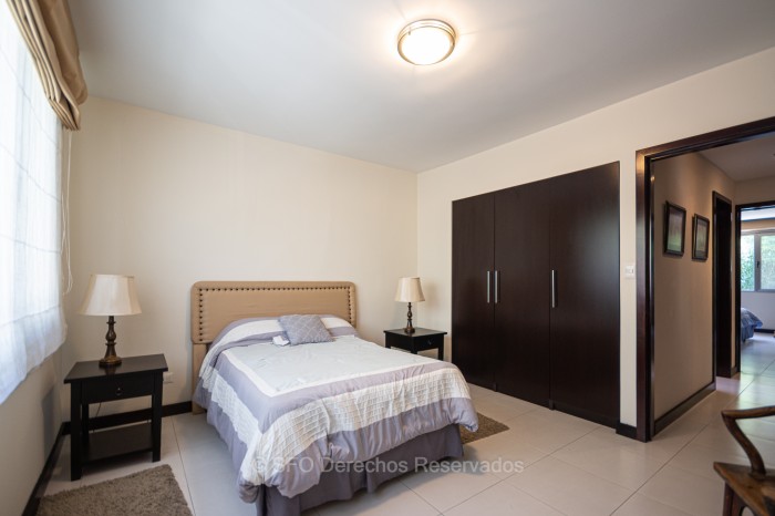 Apartamento Amueblado en Renta Zona 10 - Miniatura 13