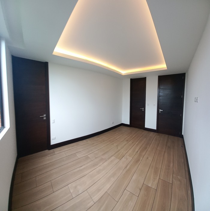 APARTAMENTO EN RENTA EN EDIFICIO BADEN ZONA 15 - Miniatura 7