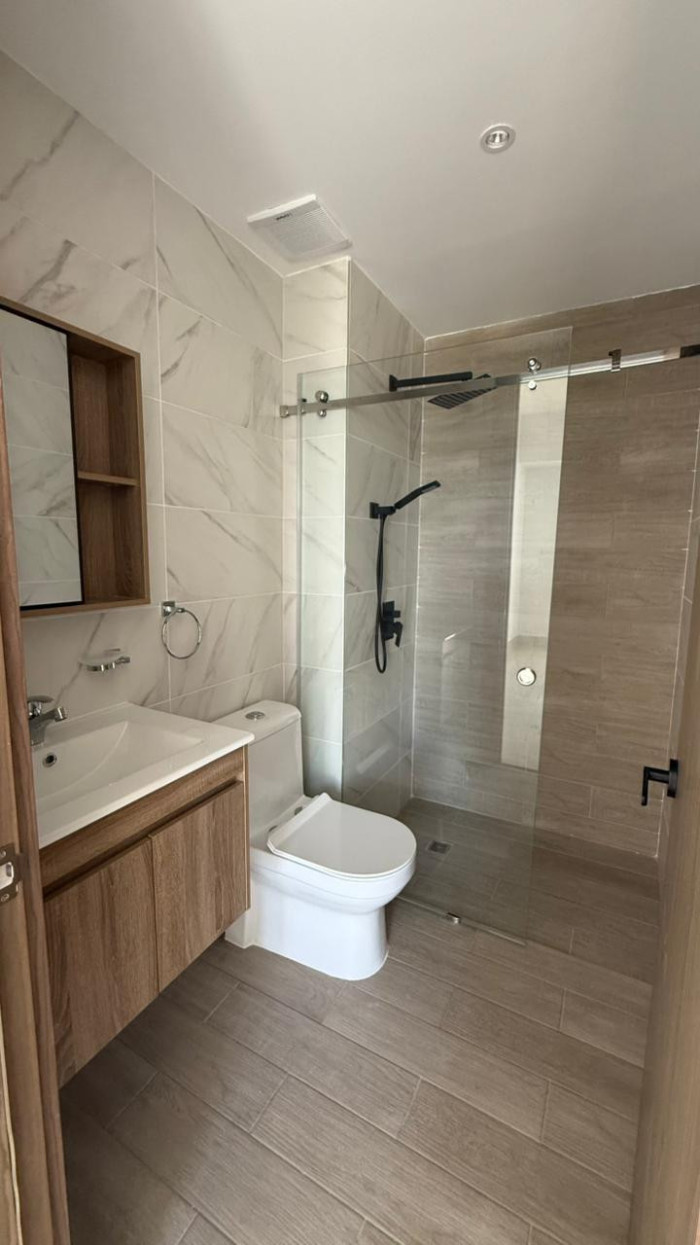 Apartamento en Alquiler piso alto en Bella Vista nuevo — foto 4
