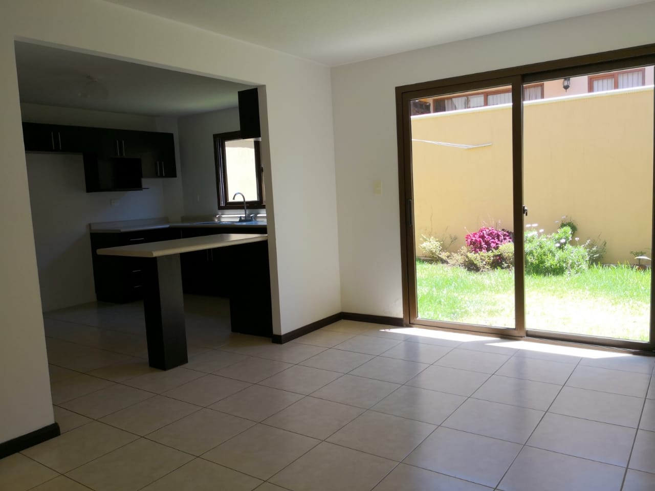 Linda casa en Remate en Cumbres de la Arboleda — foto 9