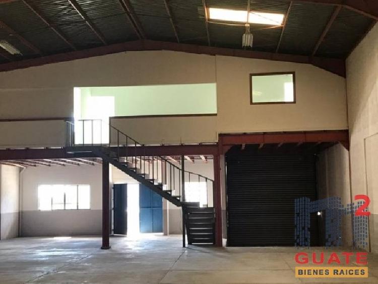 Ofibodega de 725 m2 de construcción en Renta, Carretera