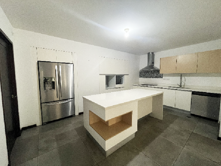 Apartamento Renta | Zona 14 | Albero 14