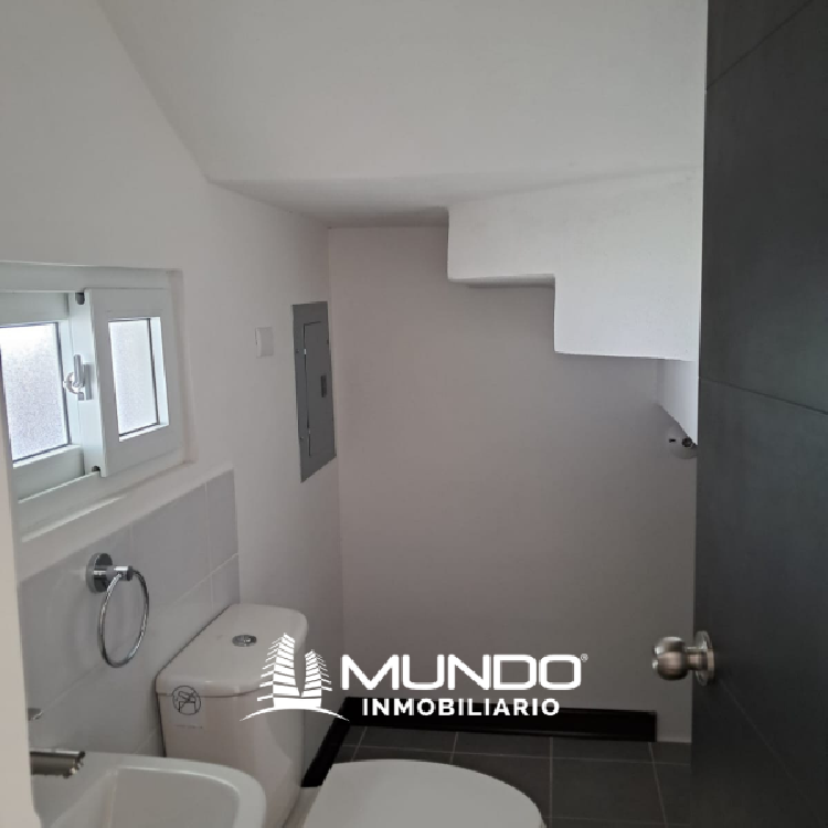 CASA EN RENTA CONDOMINIO SECOYA DE ARRAZOLA KM 16.5 C.S - 9