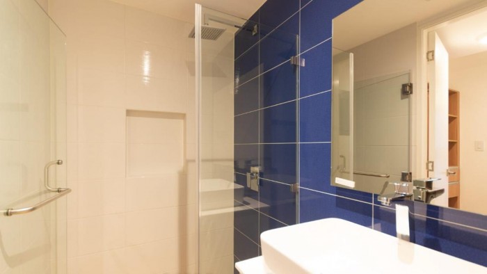 Rento apartamento en zona 4 — foto 8