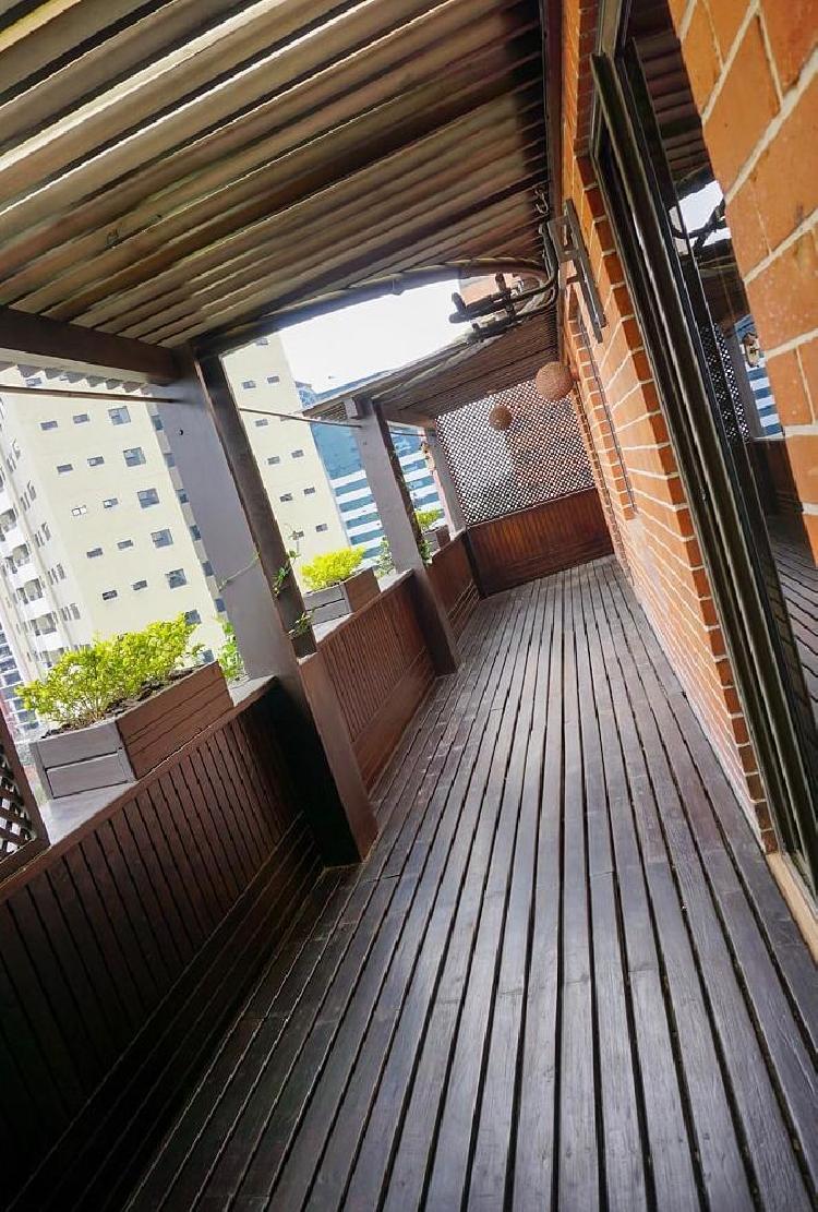 Venta de amplio apartamento, Edificio Plenum zona 14 - Miniatura 20