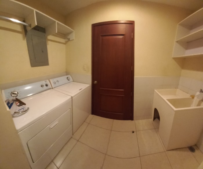 Apartamento en renta  en zona 10 cerca de 20 calle - Miniatura 11