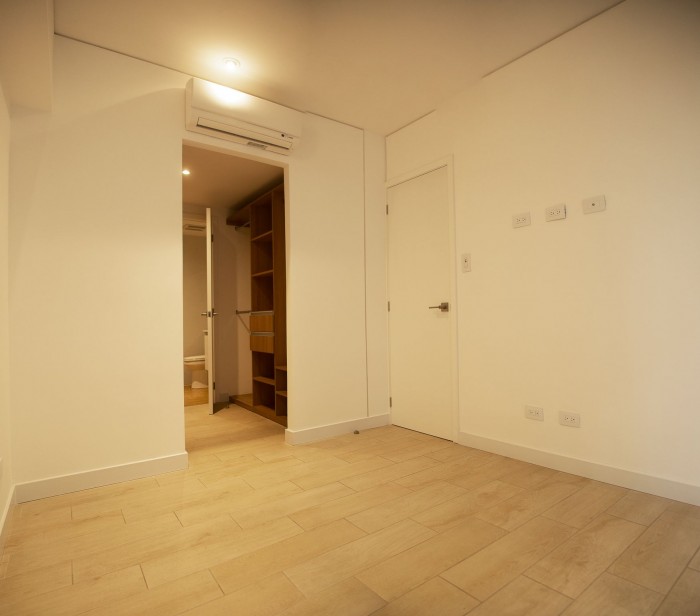 Apartamento en venta en Cuatro Grados zona 4 - Miniatura 7