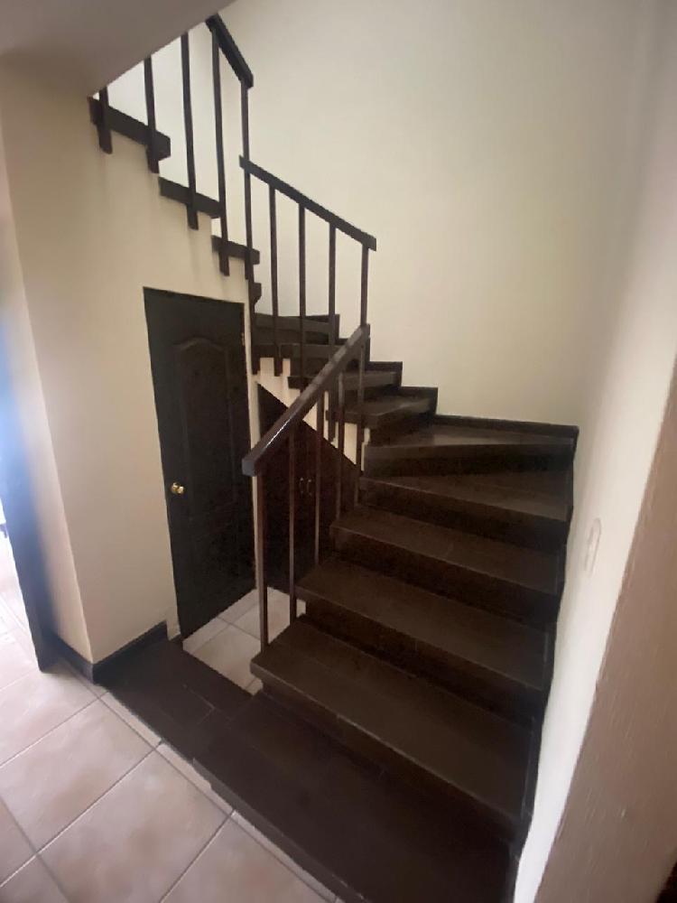 Amplia casa en Renta Condominio Lucerna Santa Catarina — foto 7
