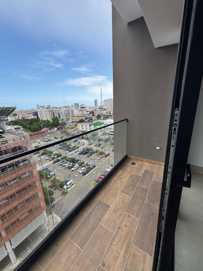 Renta de apartamento nuevo en Evaristo Morales - 19