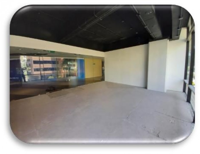 Local en Venta en Design Center Zona 10 - Image 2