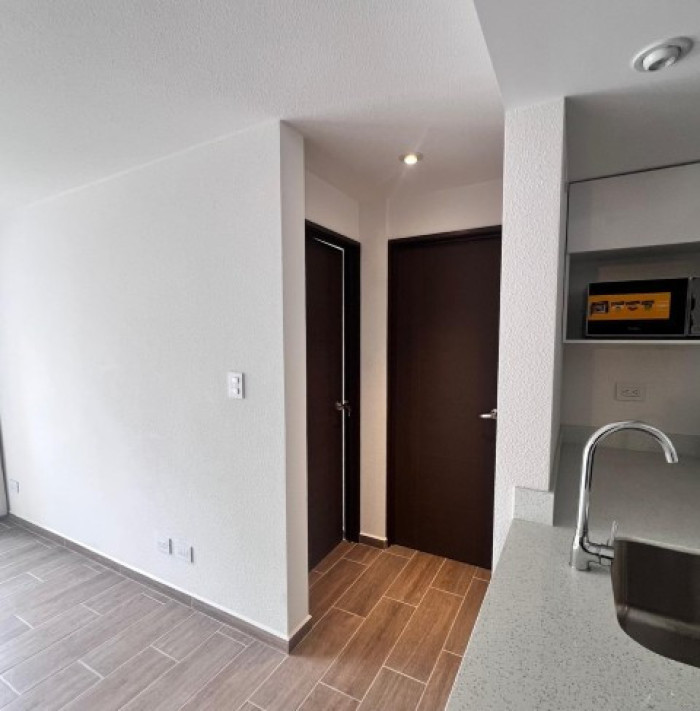 Apartamento Semi-Amueblado en Renta Parque Mateo Zona 7 — foto 5