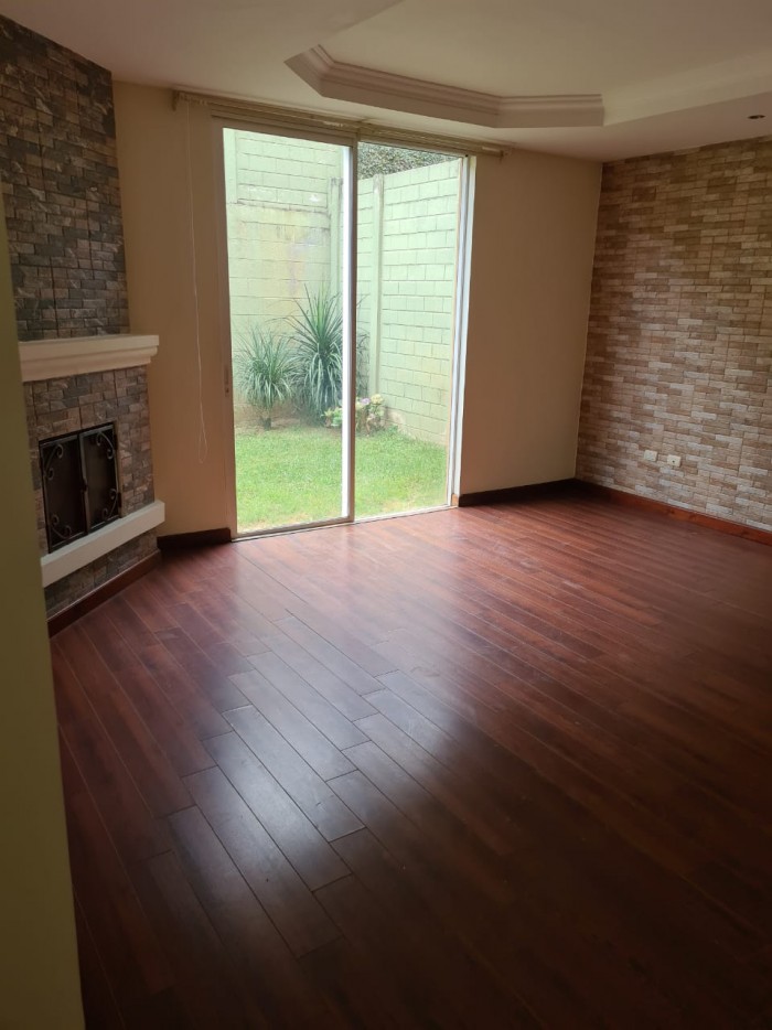 VENDO CASA CONDOMINIO ALCAZAR DE SANTA AMELIA ZONA 16