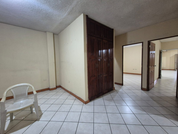 Edificio Comercial en Venta en Zona 7, Ciudad de Guatemala - Miniatura 8