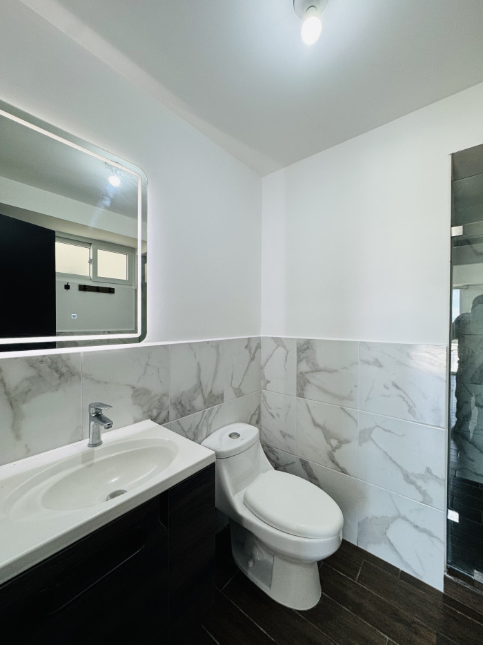 Apartamento de 3 habitaciones en renta Zona 12 - Miniatura 9