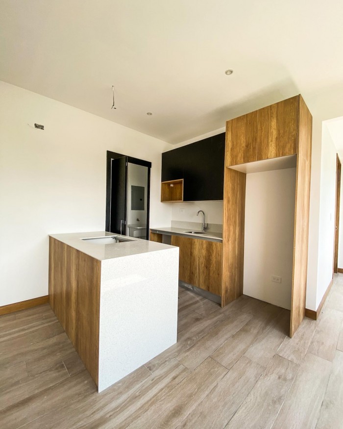 Vendo apartamento en zona 14