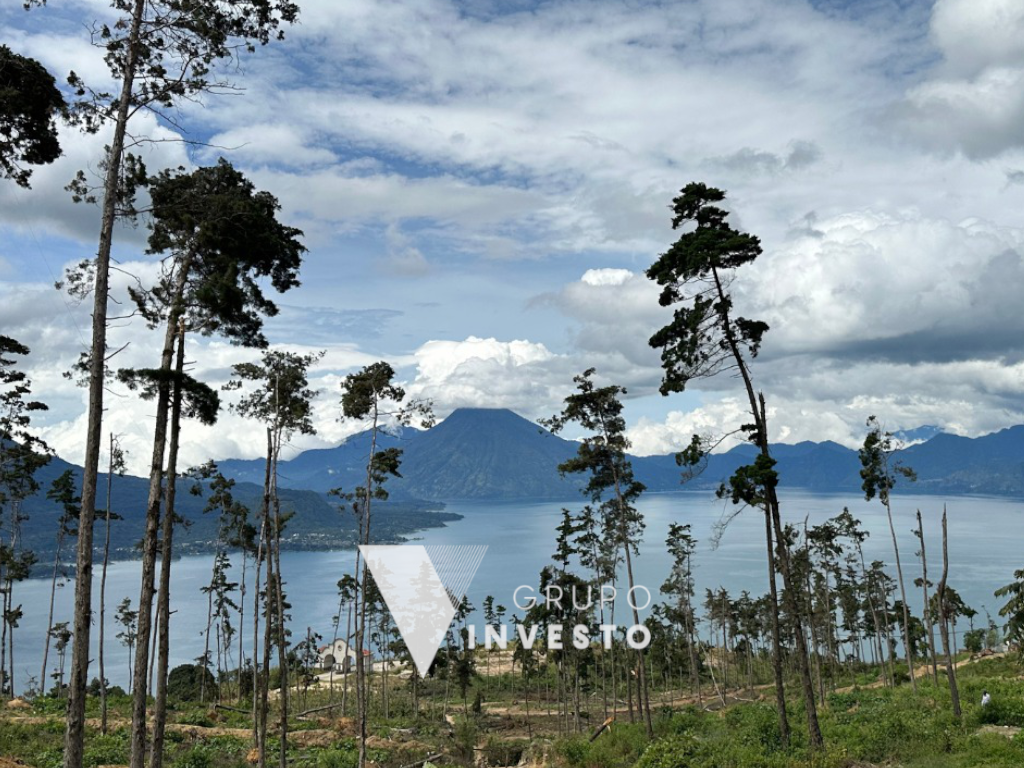 Terrenos en venta con vista al Lago de Atitlán. - 3