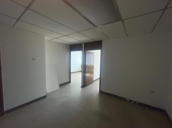 OFICINA EN #RENTA EN ZONA 9