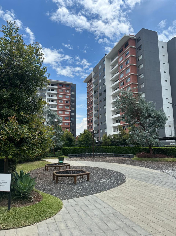 Apartamento Nuevo en Renta en Zona 14 - Miniatura 10