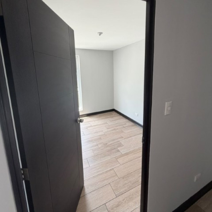 Apartamento en Renta en Torres de Villa Hermosa - Image 5