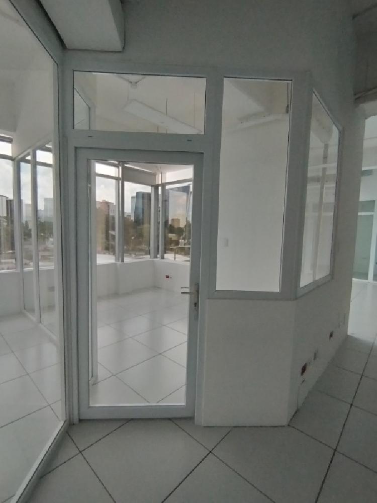Oficina en renta en Zona 10 / 259m2 — foto 9