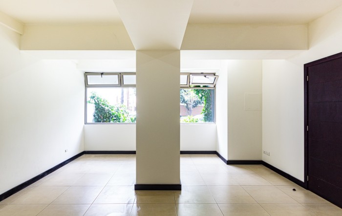 Rento local comercial en zona 14