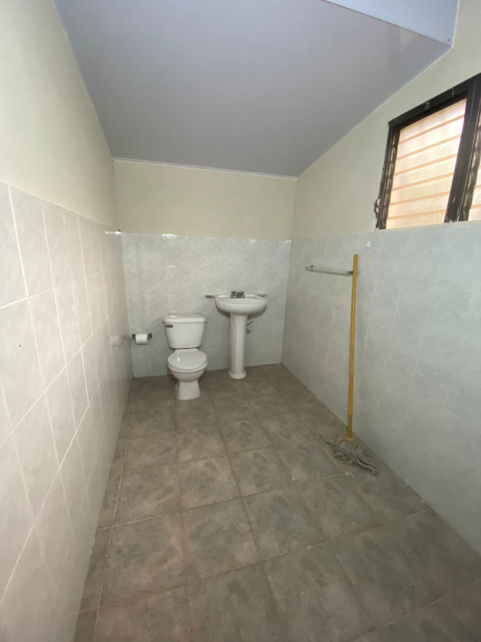 CASA DE DOS NIVELES EN PUNAL, SANTIAGO. — foto 3