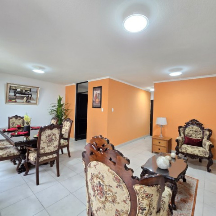 Casa en Venta Quintas Los Encinos Zona 7 de Mixco - Miniatura 5