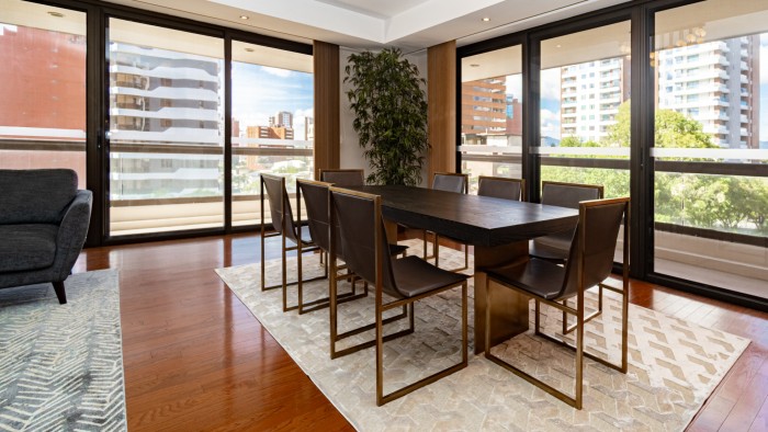 Apartamento en alquiler en Zona 14 Guatemala - Image 3
