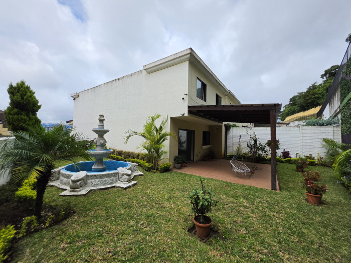RENTO CASA AMUEBLADA EN VISTAS DEL NARANJO ZONA 4 MIXCO — foto 2
