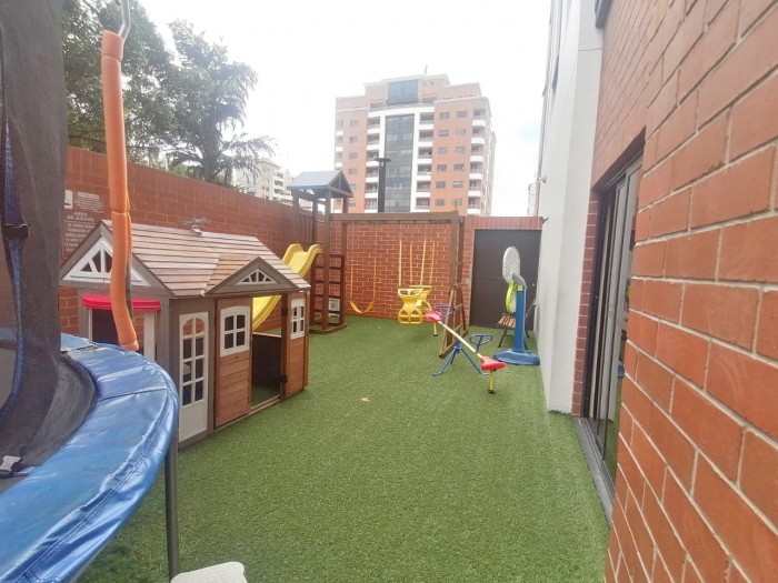 Apartamento En Renta Torre del Valle Amueblado Z. 10 - Image 5
