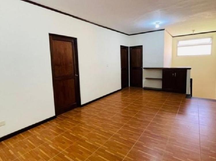 CASA EN RENTA EN ZONA 16 — foto 2