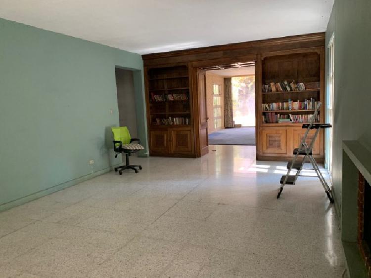 CASA EN VENTA / RENTA EN ZONA 14 — foto 7