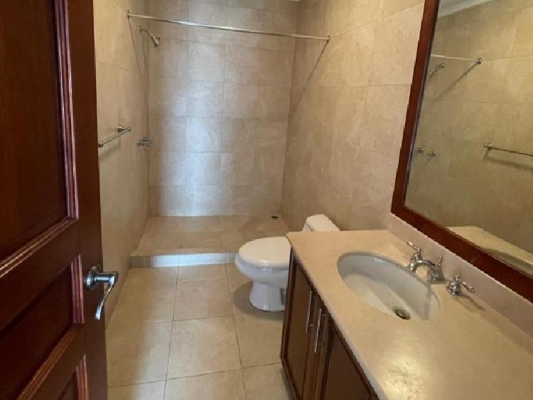 APARTAMENTO EN RENTA EN ZONA 14 — foto 15