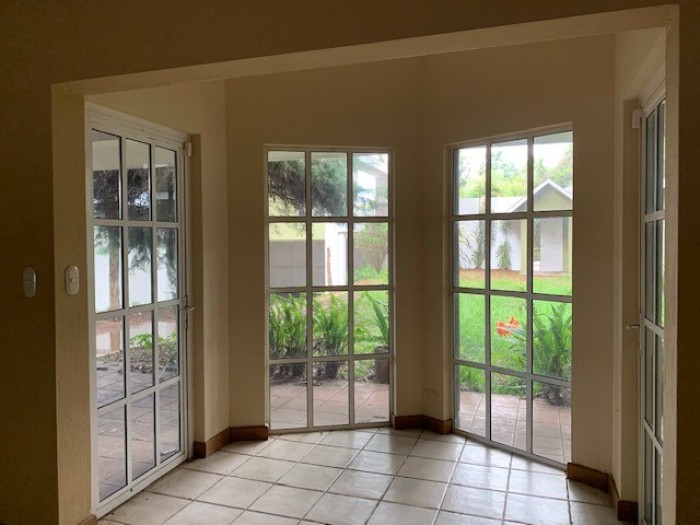 VENTA Casa en Condominio Km. 21 Carretera al Salvador - Miniatura 9