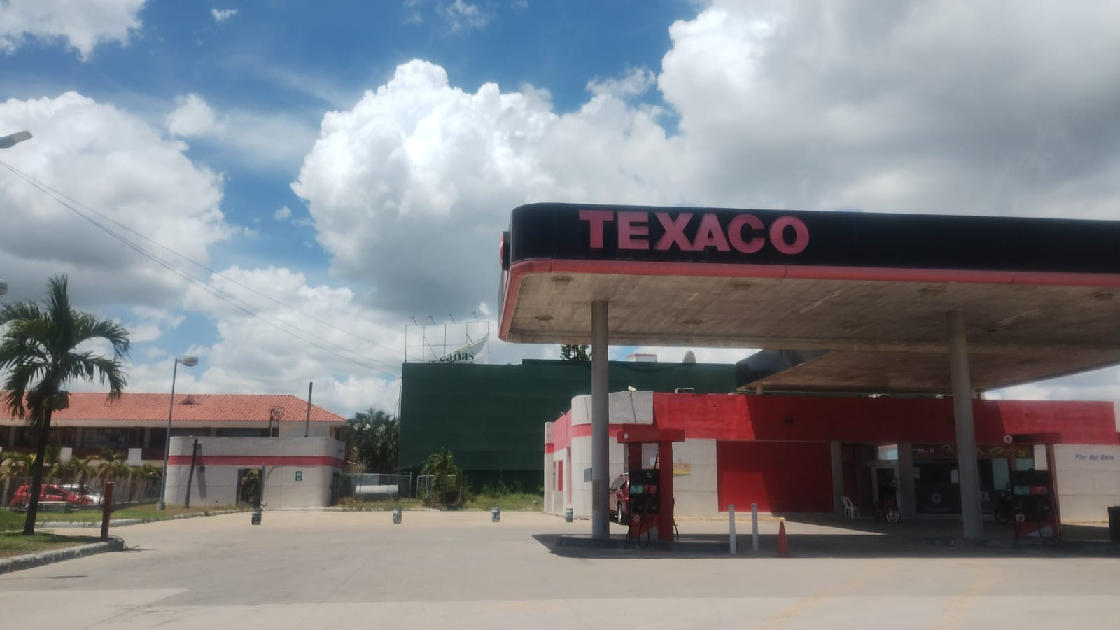 Renta de Local comercial en la Romana - 1