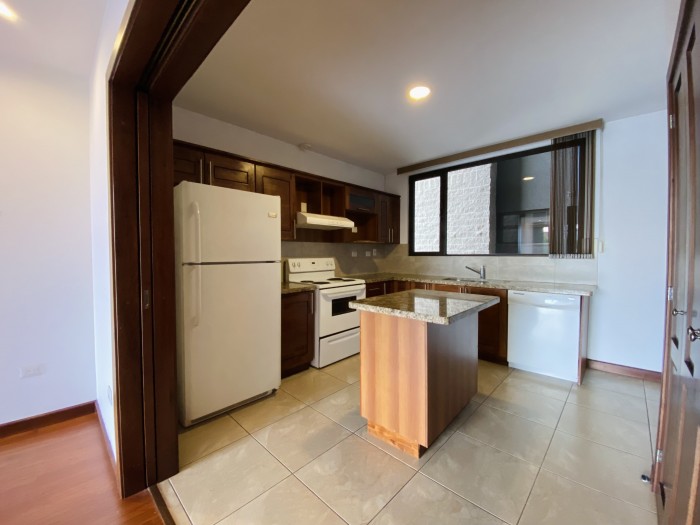 Apartamento en alquiler Vista Hermosa 1, zona 15. - Image 3