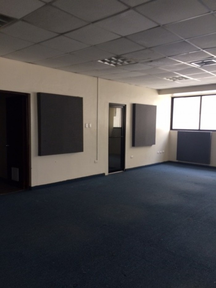 LOCAL PARA OFICINAS O CALL CENTER EN PIANTINI — foto 7