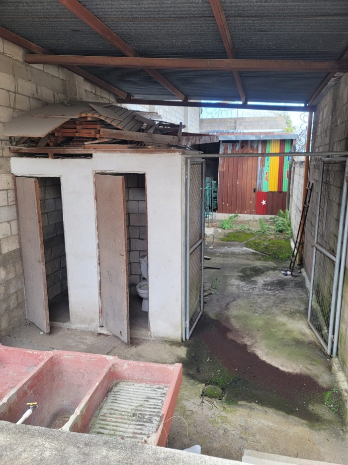 Bodega en VENTA, zona 18 - Image 2