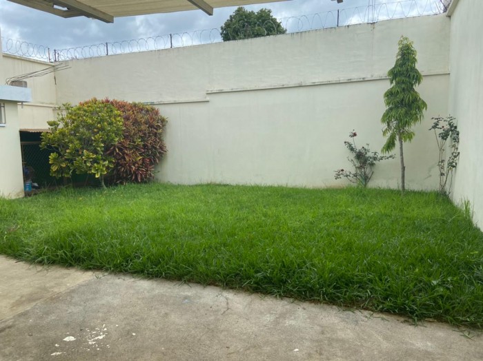 VENDO CASA DE UN NIVEL EN CIUDAD CRISTOBAL SECTOR B4 — foto 8