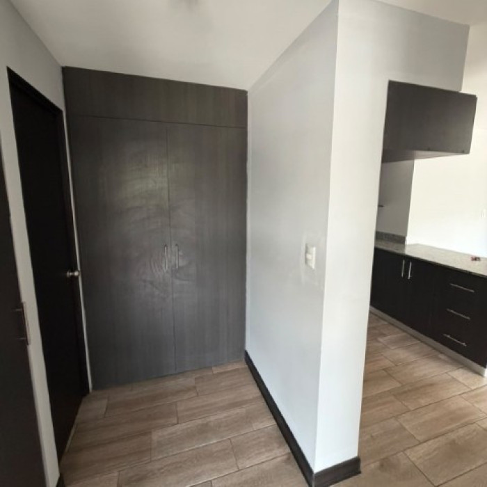 Apartamento en Renta en Torres de Villa Hermosa - Image 2