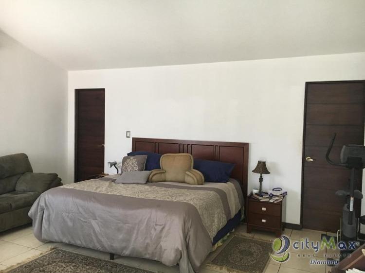 Alquiler Casa en Condominio excelente ubicación zona 16 - Image 2