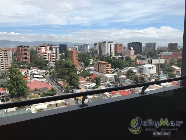 OFERTA! Apartamento en renta en zona 10 - Image 1