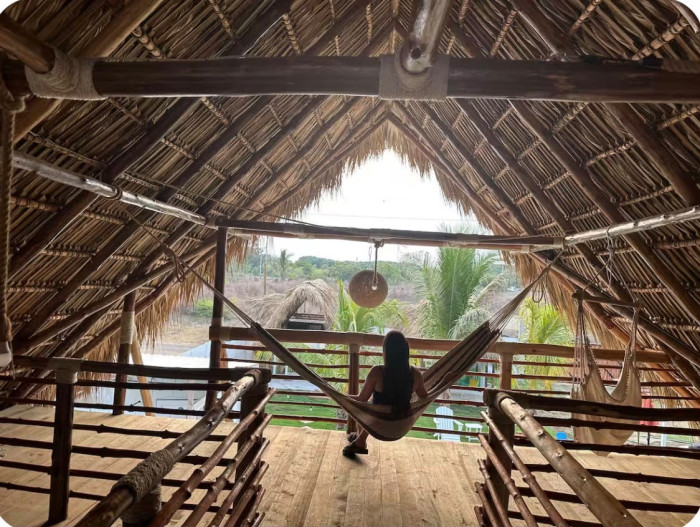 Chalet amueblado en venta, Monterrico - Miniatura 3