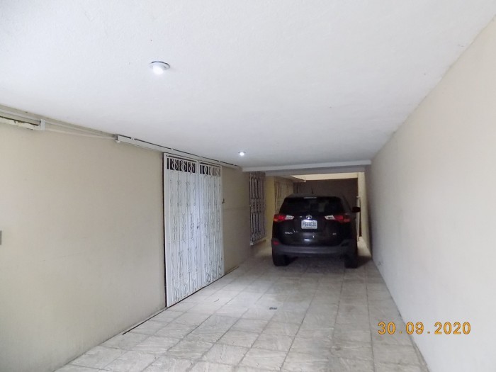 Casa de 3 Niveles en Puerta Parada, Cristo Rey - Image 5