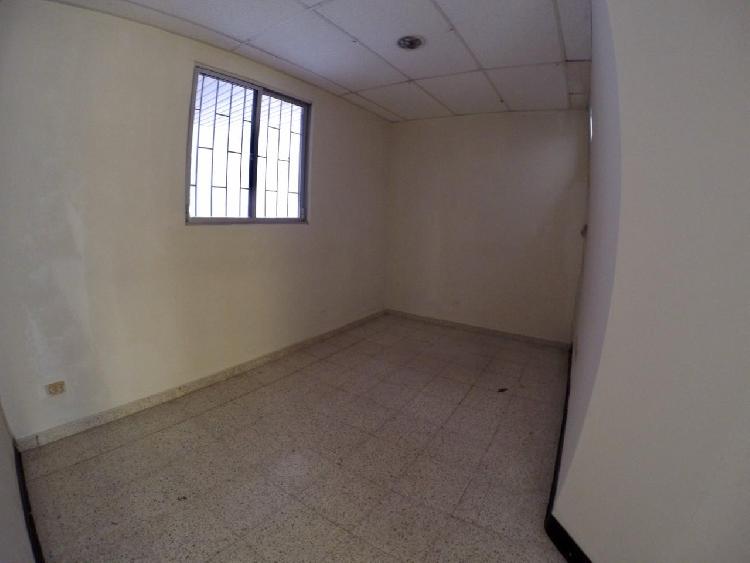 PLAZA ALEJO 3ER NIVEL - 80M² - 2