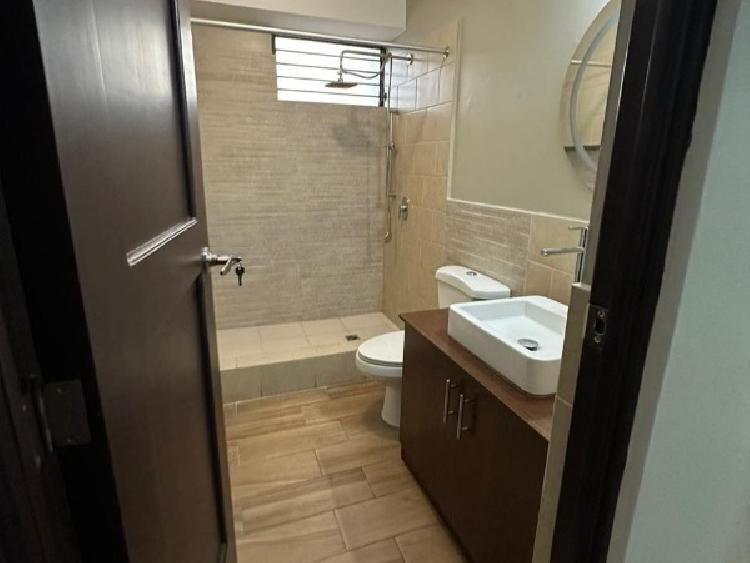 APARTAMENTO EN RENTA EN ZONA 10 — foto 9
